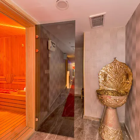 Grand Pamir Hotel