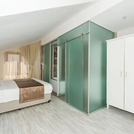 Grand Pamir Hotel 3*