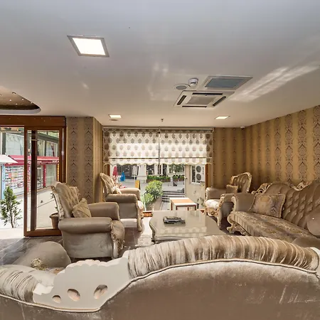 Szálloda Grand Pamir 3*