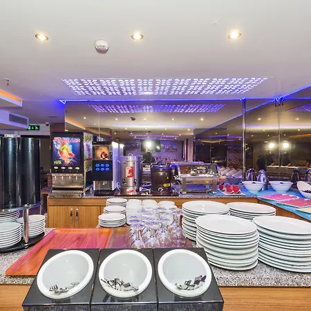 Hotel Grand Pamir 3*