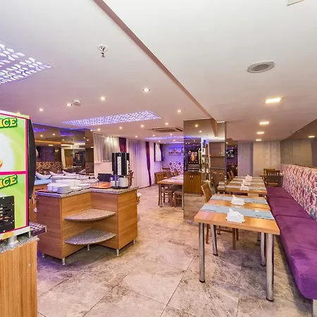 Grand Pamir Hotel 3*