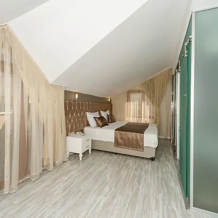 Grand Pamir Отель 3*
