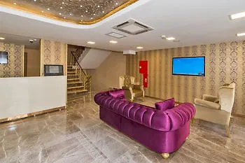 מלון Grand Pamir 3*
