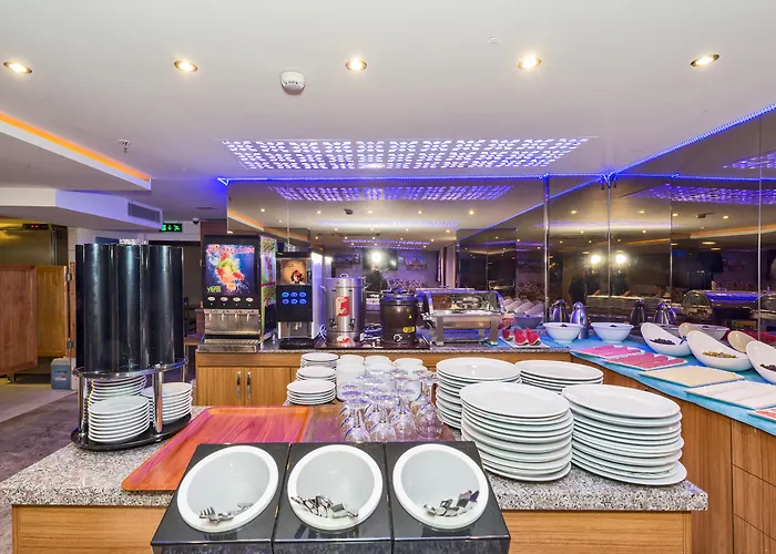 فندق Grand Pamir 3*