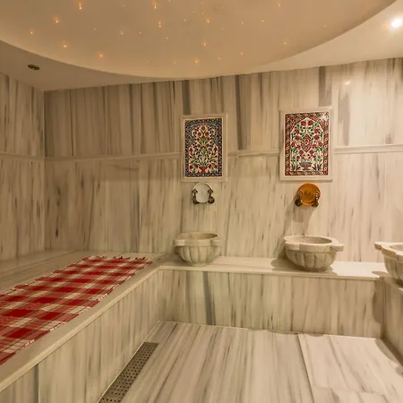 Grand Pamir Hotel
