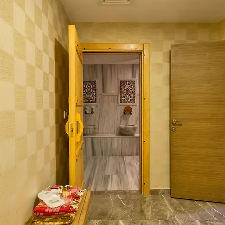 Grand Pamir Hotel 3*