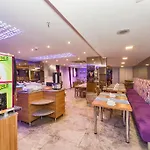 Grand Pamir מלון 3*